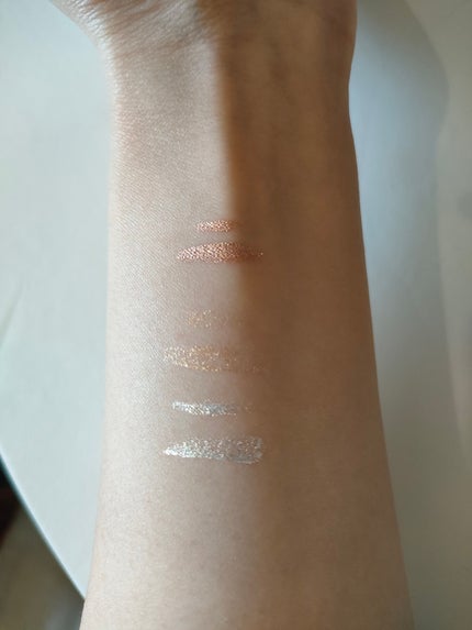 フェアリーグリッターライナー/FOCALLURE/グリッターを使ったクチコミ(4枚目)