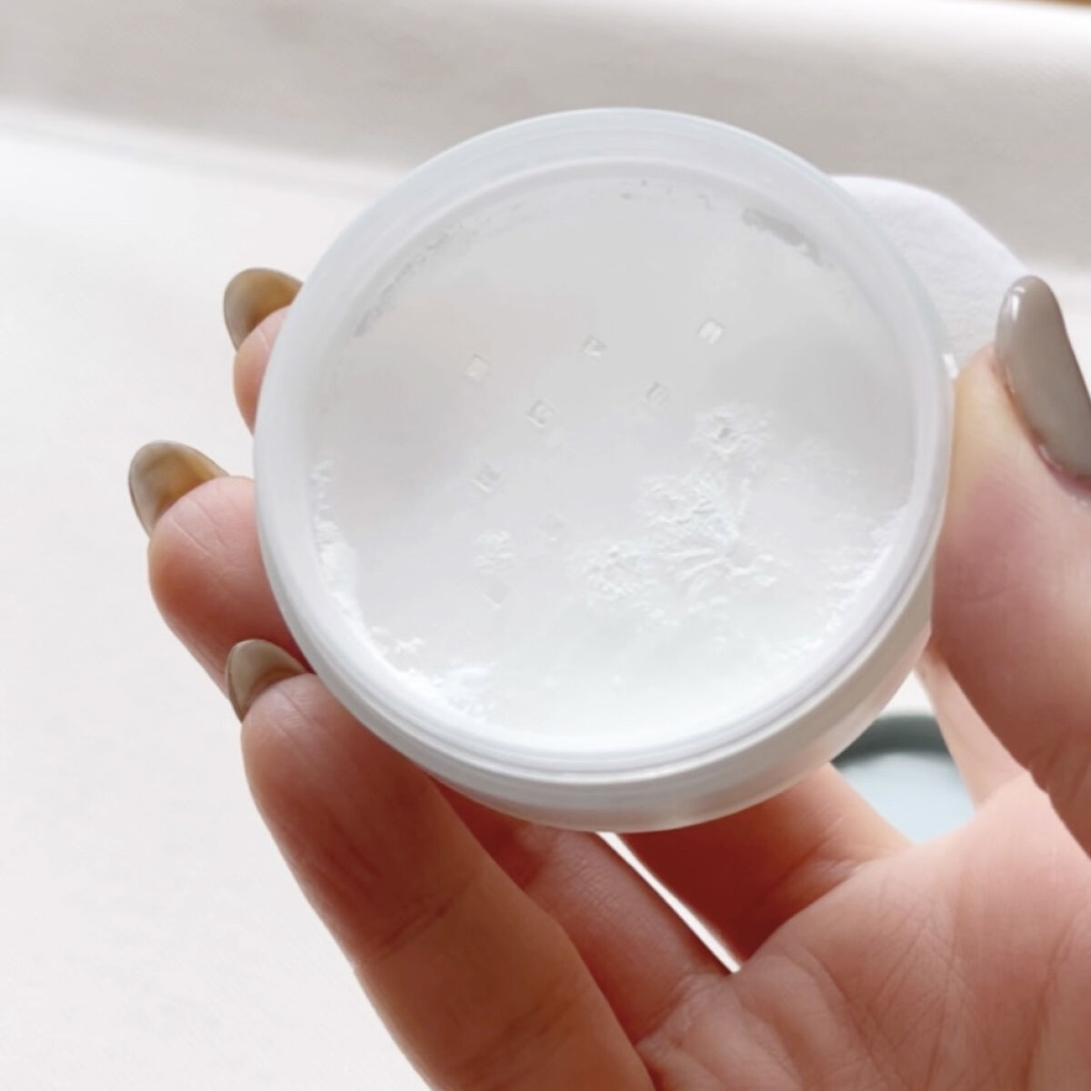 ノーセバム　ミネラルパウダー　N/innisfree/ルースパウダーを使ったクチコミ（3枚目）