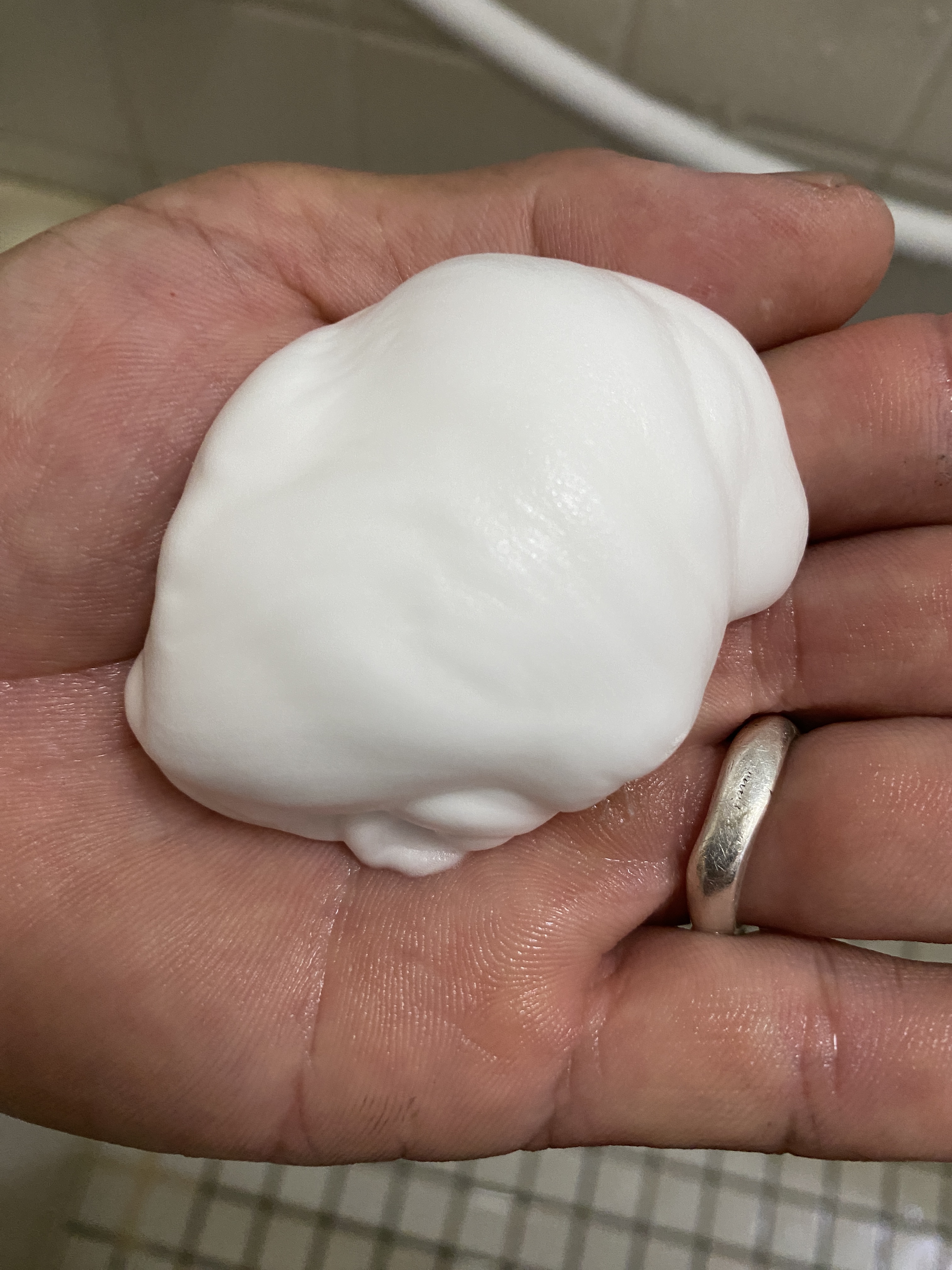 easy ハイブリッド ジェルフォーム シトラスウッドの香り/MARO/ムダ毛ケアを使ったクチコミ（1枚目）