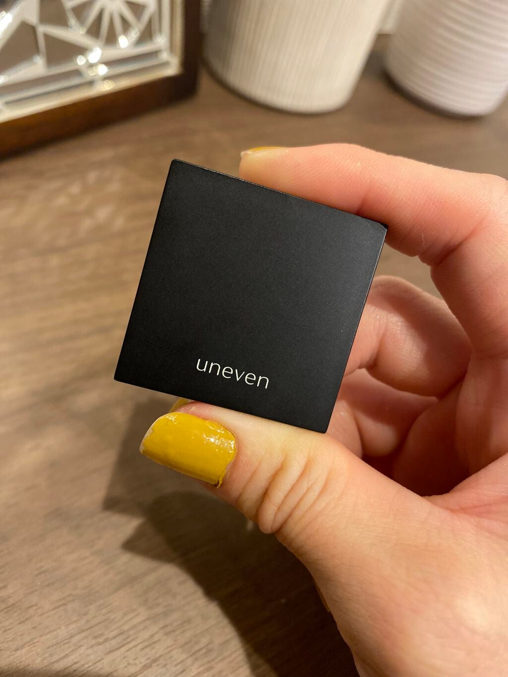 アイシャドウ クルーシャル/uneven/単色アイシャドウを使ったクチコミ(2枚目)