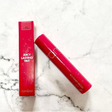 ジューシーラスティングティント/rom&nd/リップティントを使ったクチコミ(2枚目)