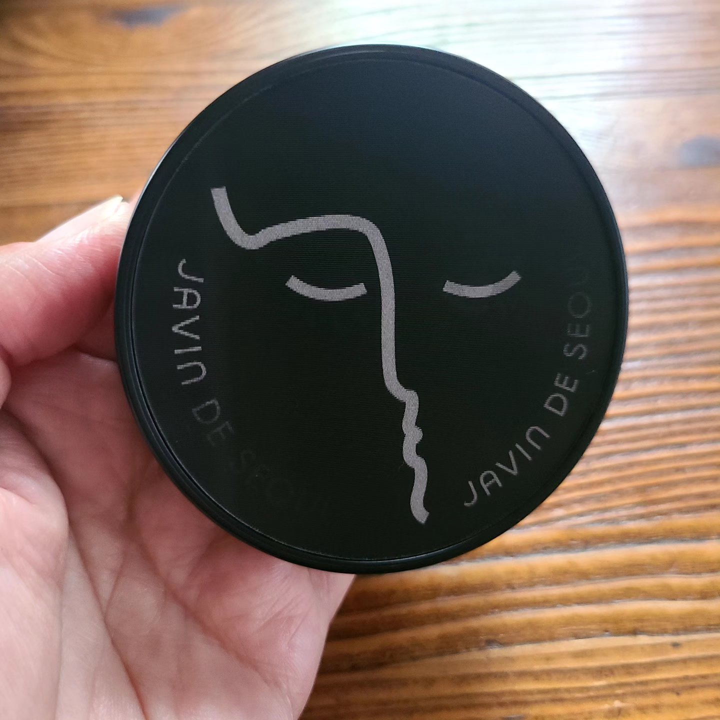 ウィンクアイシェードプライマー
ウインクファンデーションパクト
試させていただきました♪

ウインクファンデーションパクト
23 COVER BEIGE
顔の色が黒いのでファンデーションは濃いめ
なかなか色が黒い肌にあうファンデーションがな