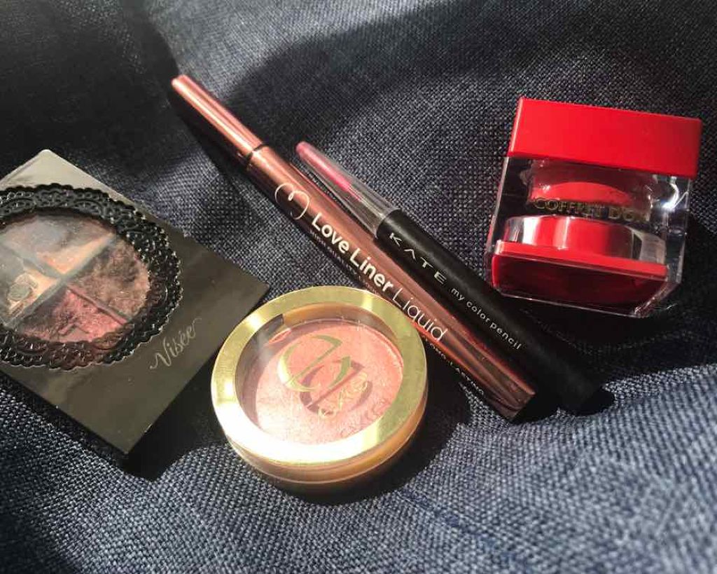 プレイフルカラー アイ＆フェイス 01 スイカ/コフレドール/単色アイシャドウを使ったクチコミ（3枚目）