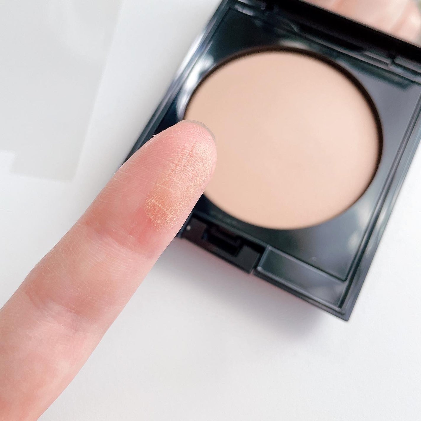 アディクション スキンリフレクト セッティングパウダー/ADDICTION/プレストパウダーを使ったクチコミ(2枚目)