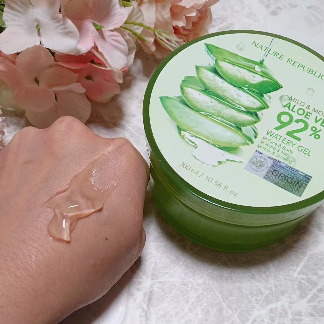 マイルド&モイスチャーアロエジェル/ネイチャーリパブリック/ボディローションを使ったクチコミ(4枚目)