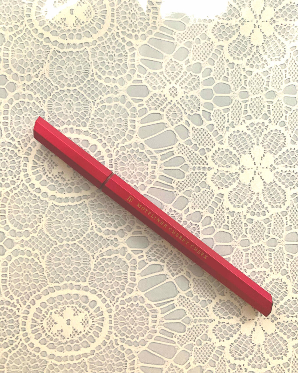 モテライナー リキッド/UZU BY FLOWFUSHI/リキッドアイライナーを使ったクチコミ（1枚目）