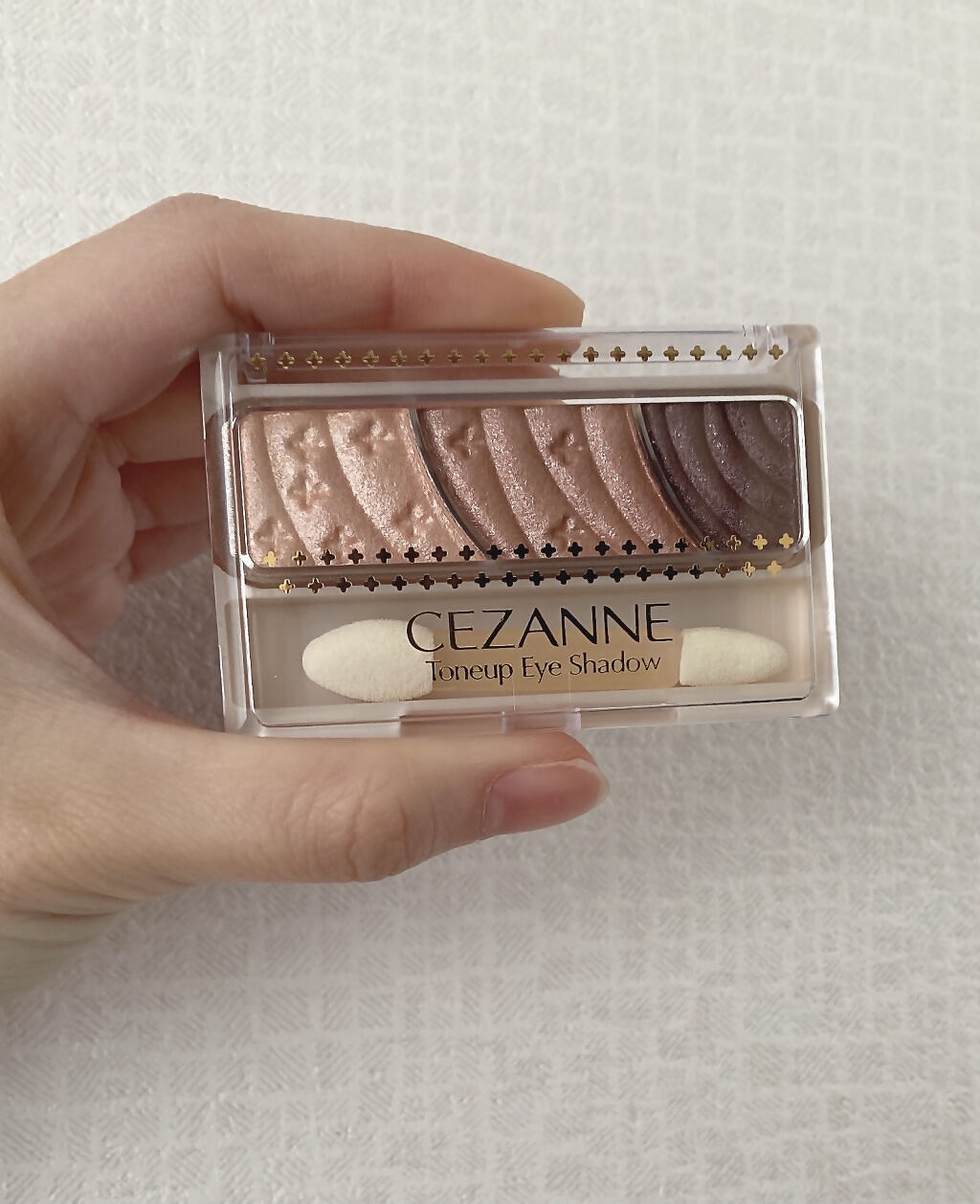 トーンアップアイシャドウ/CEZANNE/アイシャドウパレットを使ったクチコミ（1枚目）
