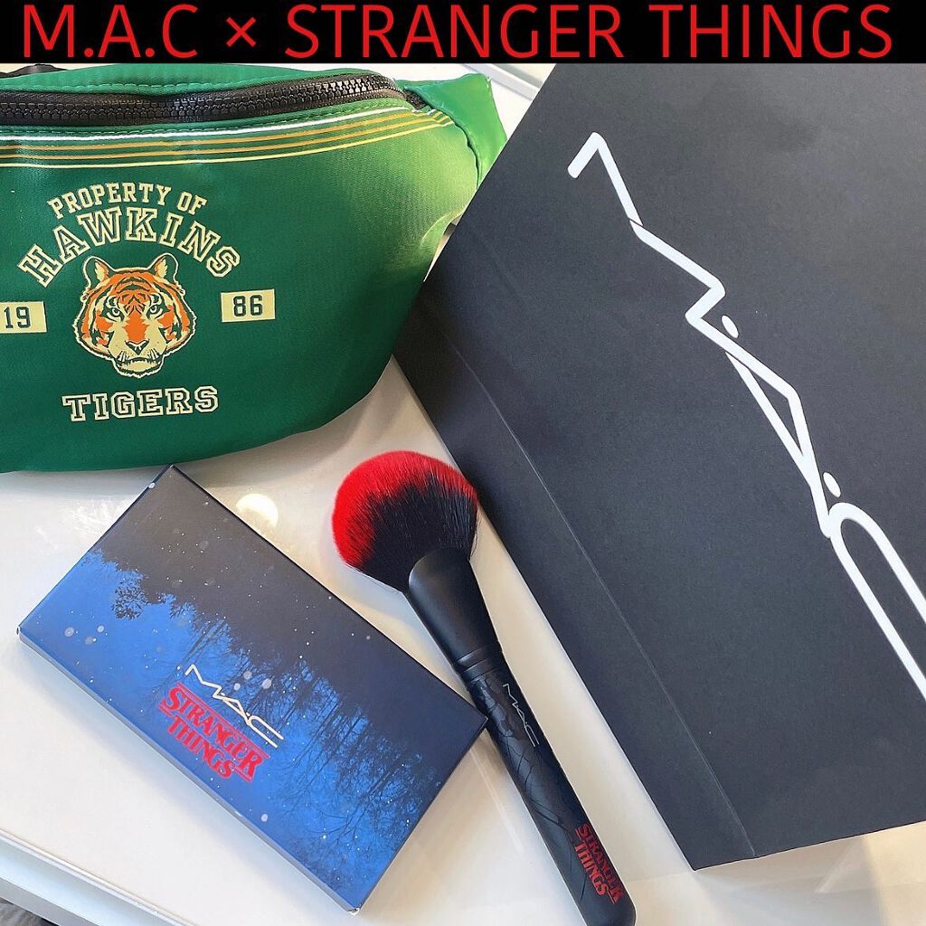 #140 シンセティック フル ファン ブラシ (M・A・C × ストレンジャー シングス コレクション)/M・A・C/メイクブラシを使ったクチコミ(1枚目)