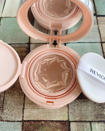 フォトレディ キャンディッド ウォーター エッセンス コンパクト ファンデーション/REVLON/クリーム・エマルジョンファンデーションを使ったクチコミ(2枚目)
