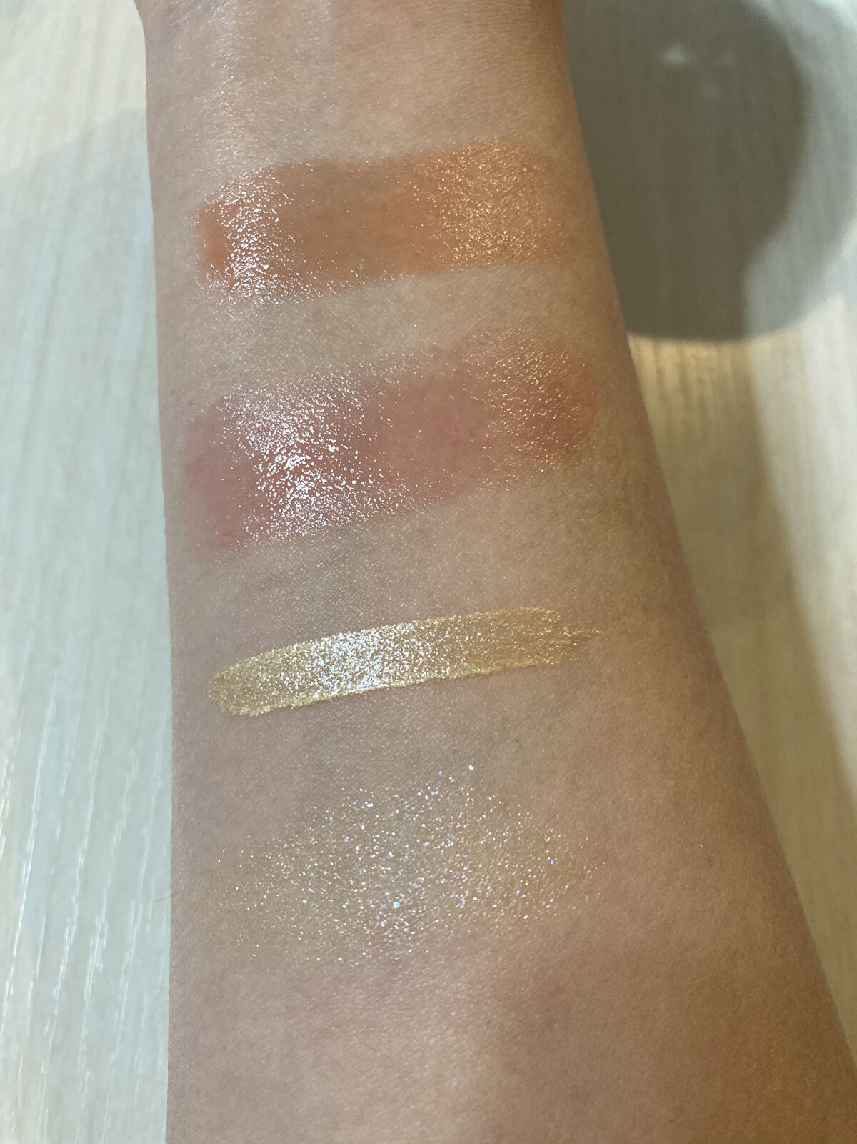 シアーグロウスティック チークカラー 01 ヌードオレンジ/ミゼルエディ/ジェル・クリームチークを使ったクチコミ（3枚目）