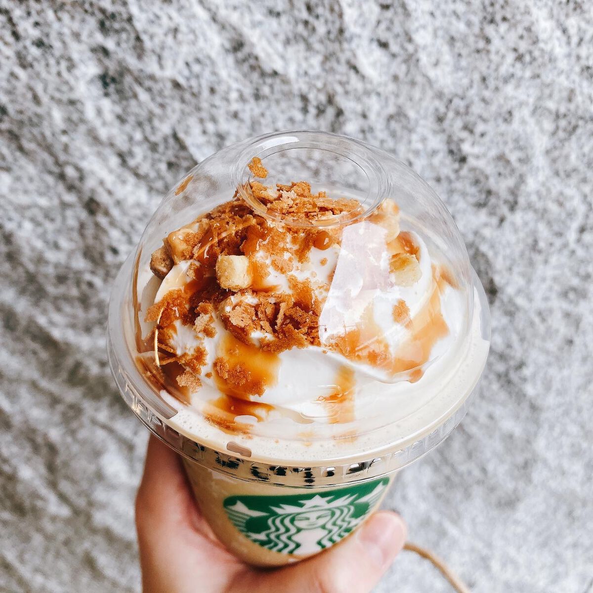 バターキャラメル ミルフィーユ フラペチーノ/スターバックス/ドリンクを使ったクチコミ（2枚目）