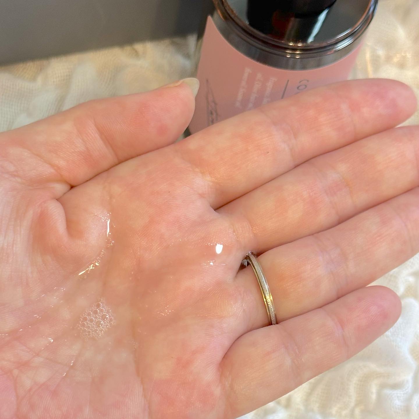 ヘアエッセンスオイル（スムース）/cocone/ヘアオイルを使ったクチコミ（2枚目）