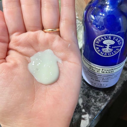 フランキンセンスフェイシャルウォッシュ/ニールズヤード レメディーズ/その他洗顔料を使ったクチコミ(2枚目)