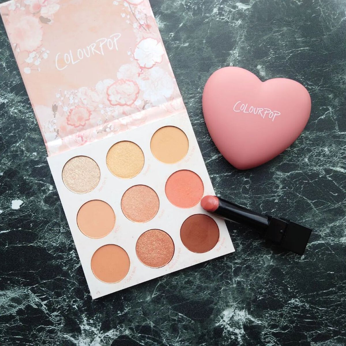  アプリコット ミー ノット/ColourPop/アイシャドウパレットを使ったクチコミ（3枚目）