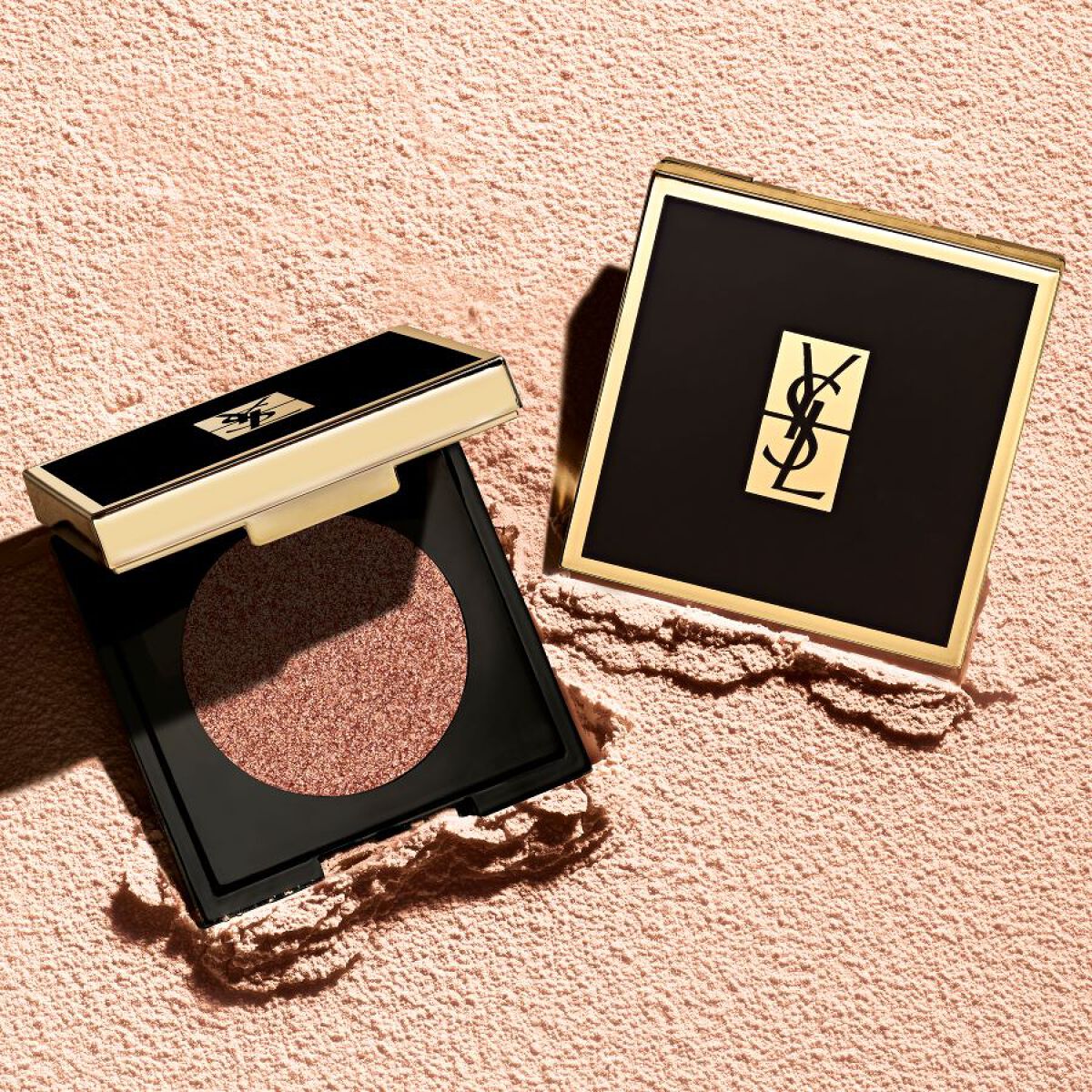 ラメクラッシュ/YVES SAINT LAURENT BEAUTE/単色アイシャドウを使ったクチコミ（3枚目）