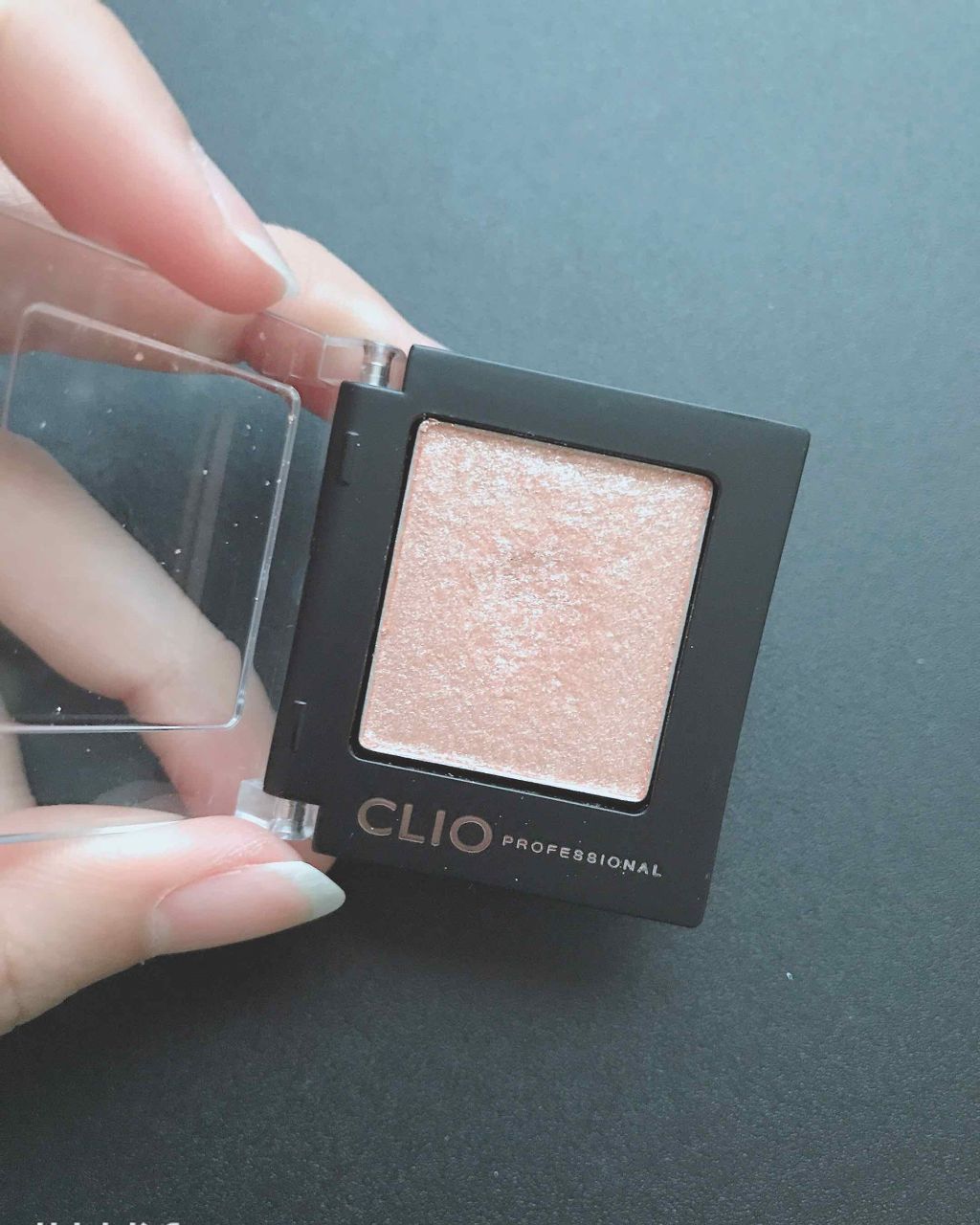 プロ シングル シャドウ/CLIO/単色アイシャドウを使ったクチコミ（3枚目）