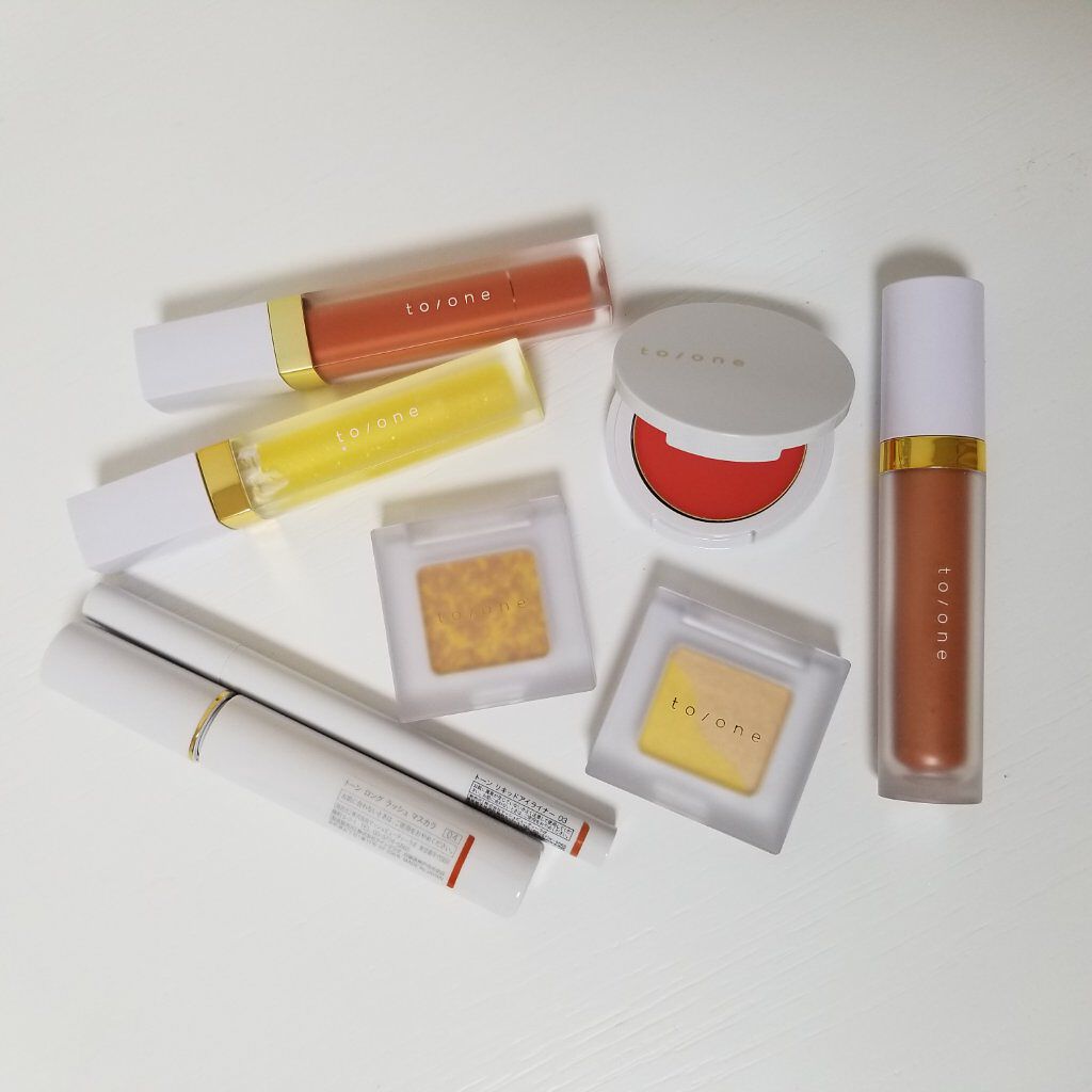 トーン ペタル エッセンス グロス/to/one/リップグロスを使ったクチコミ（1枚目）