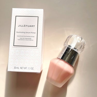 JILL STUART
イルミネイティング セラムプライマー
04sunrise pink

スキンケアのように保湿効果もあるので、乾燥する時期におすすめしたいジルスチュアートの下地。

04のカラーは