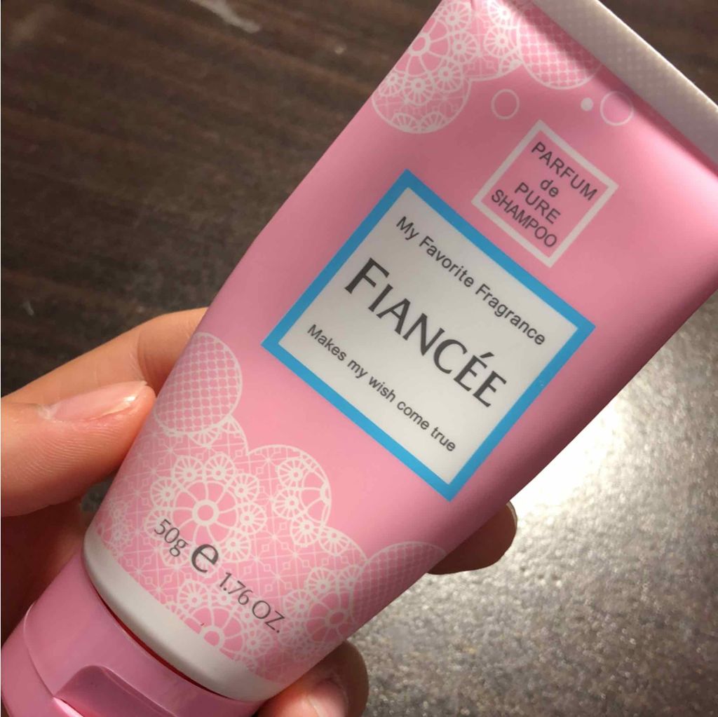 ハンドクリーム ピュアシャンプーの香り/フィアンセ/ハンドクリームを使ったクチコミ（1枚目）