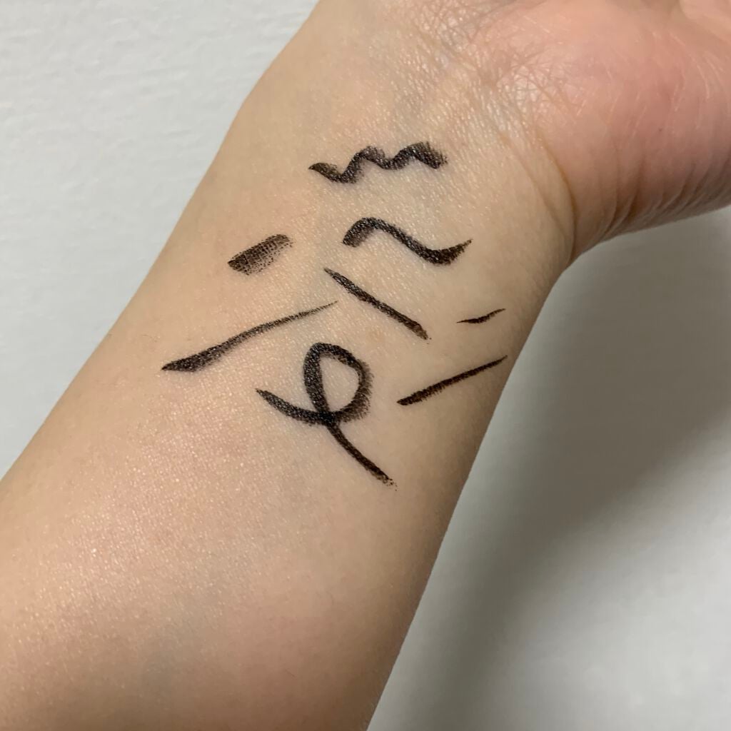 ラブ・ライナー リキッドアイライナーR3/ラブ・ライナー/リキッドアイライナーを使ったクチコミ(2枚目)