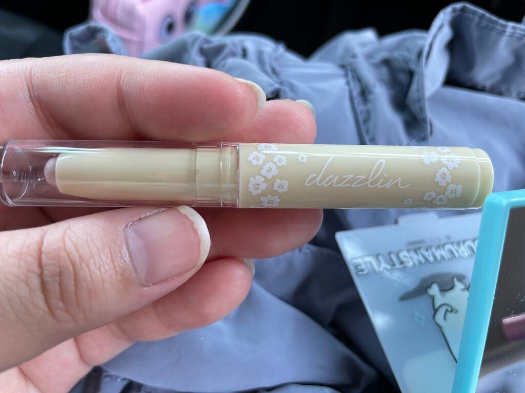 Dazzlin アイルミナイザー/セリア/スティックアイシャドウを使ったクチコミ(3枚目)