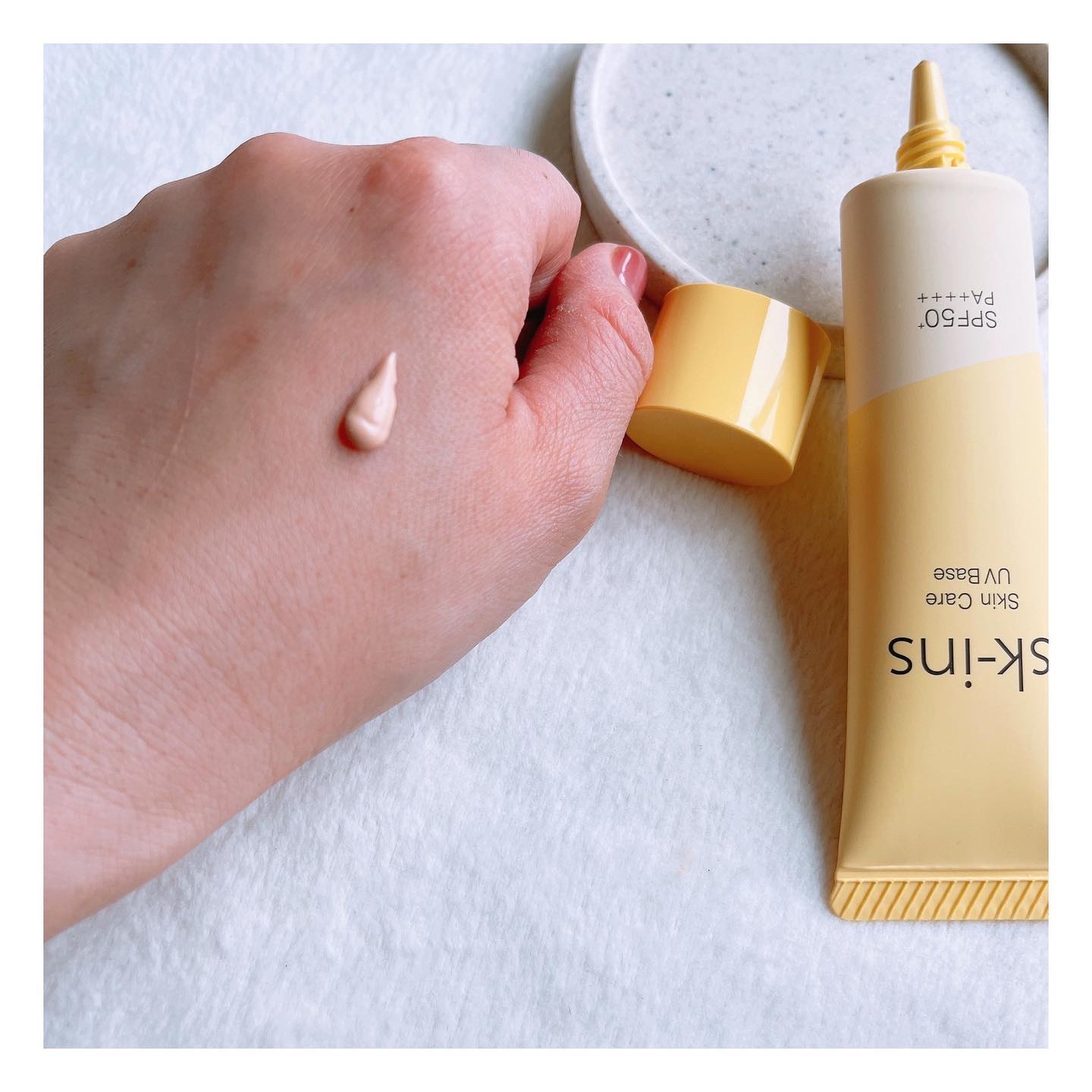 スキンス スキンケアUVベース/エリザベス/化粧下地を使ったクチコミ（2枚目）