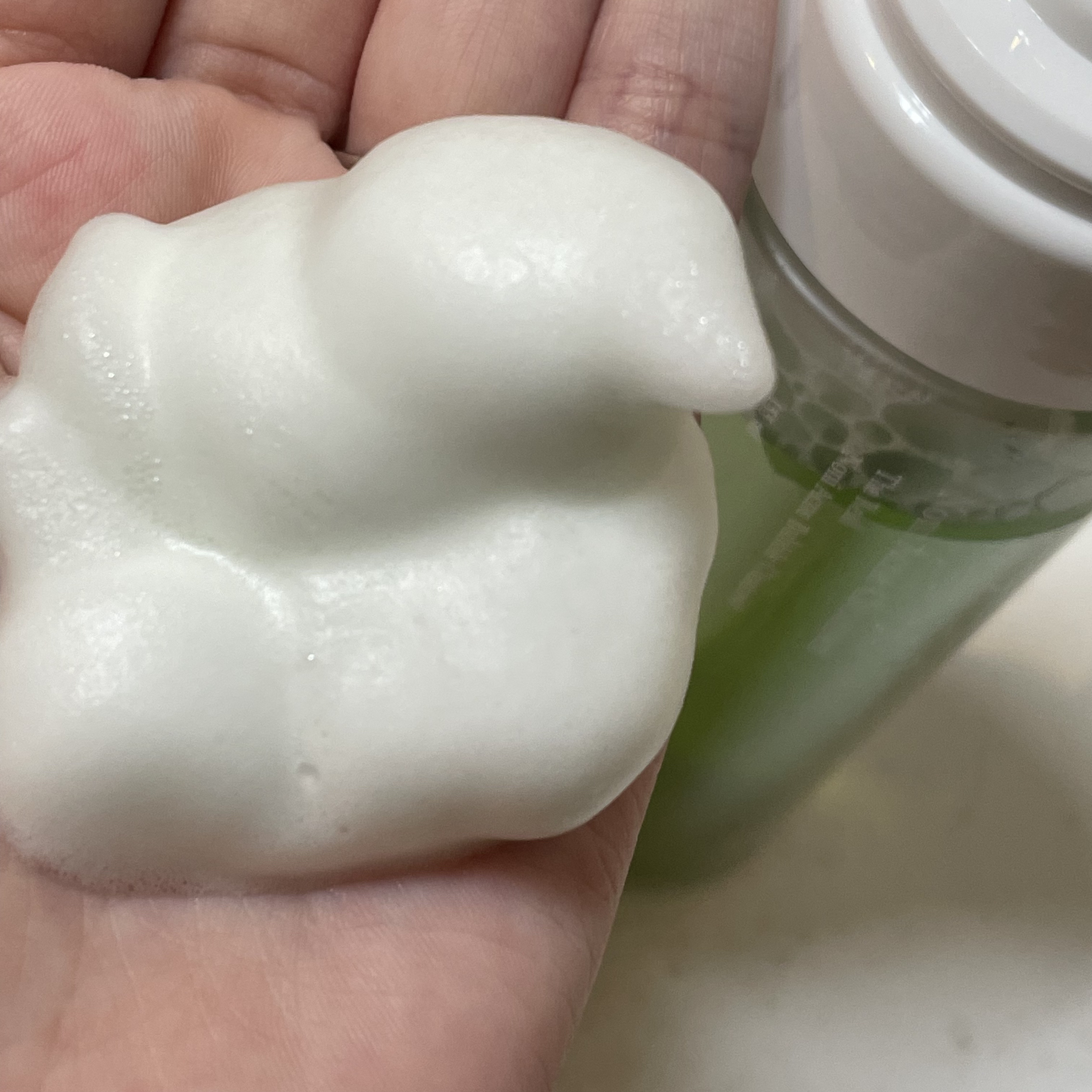 ザリアルノニアクネバブルクレンザー/celimax/泡洗顔を使ったクチコミ（2枚目）