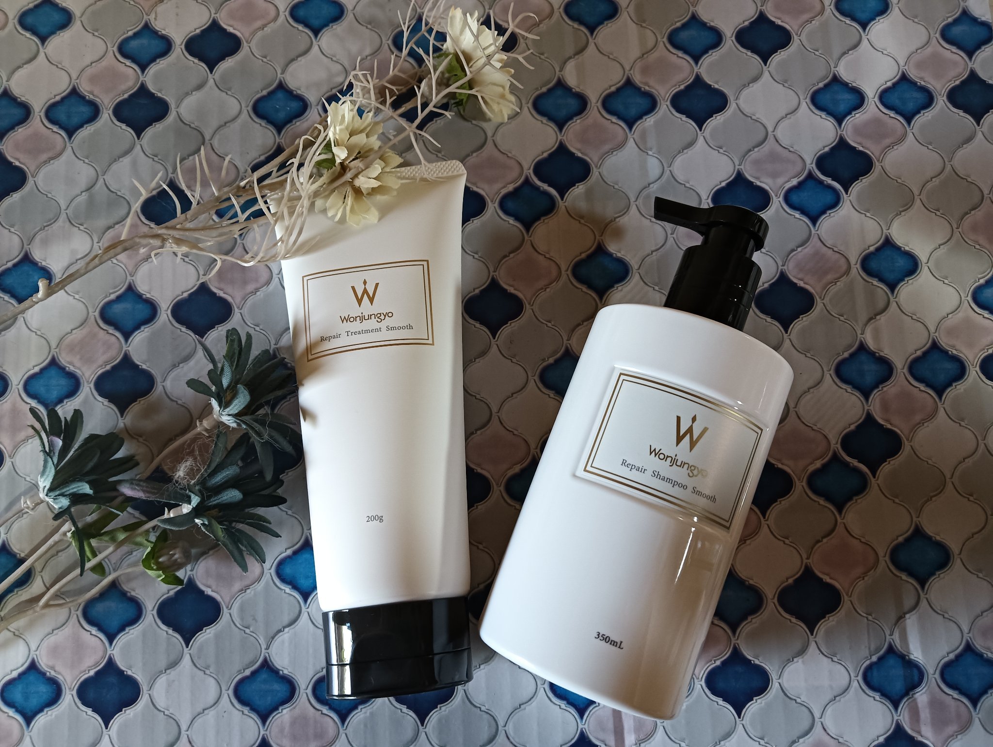 
【Wonjungyoのシャンプー、トリートメント】
　平野紫耀さんが広告キャラクターをする、
ウォンジョンヨ リペアシャンプースムース、リペアトリートメントスムース。
髪が細く、髪がからまりやすいのが悩み……。
シャンプーの濃密フワフワ泡