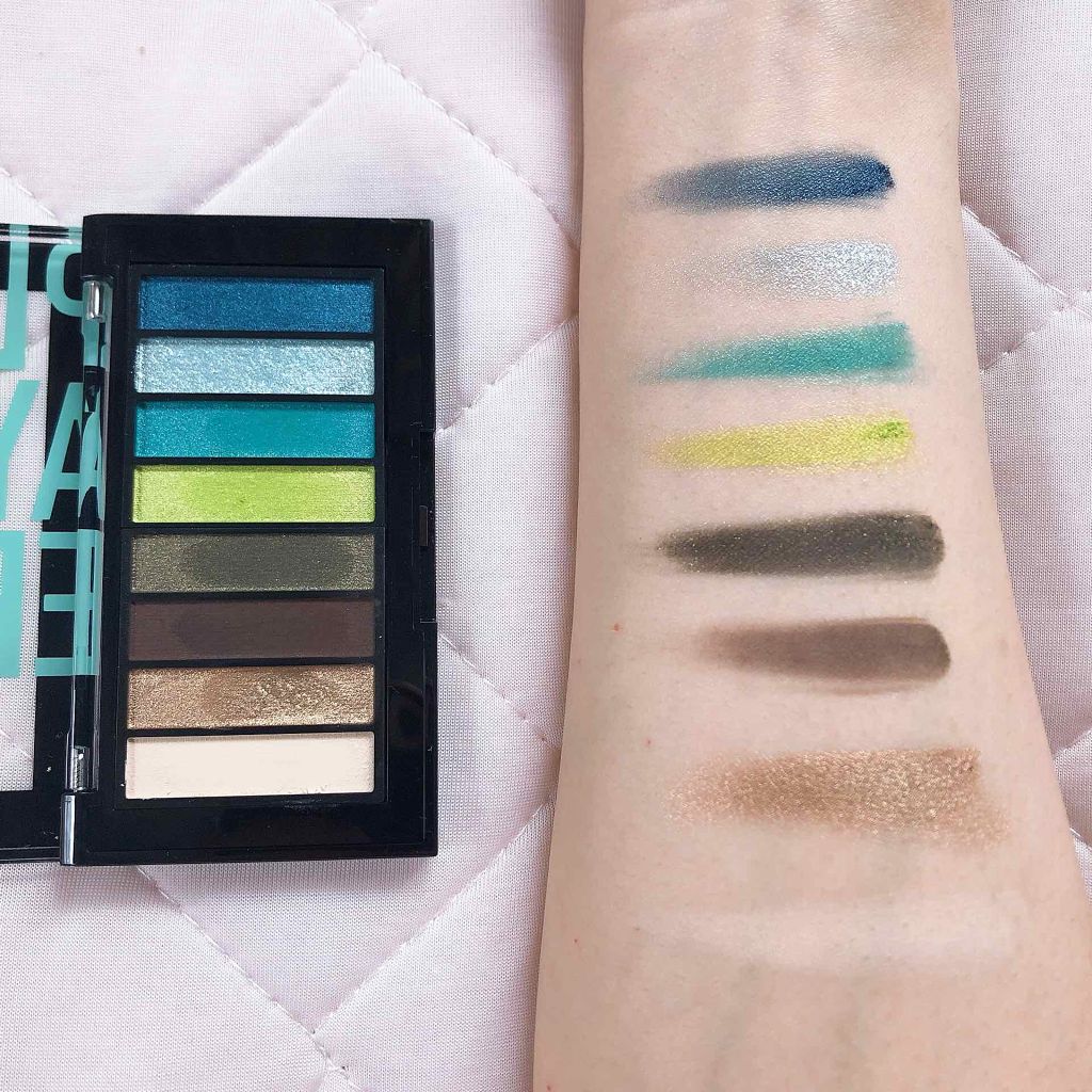 カラーステイ ルックス ブック パレット 910 プレイヤー/REVLON/アイシャドウパレットを使ったクチコミ（2枚目）