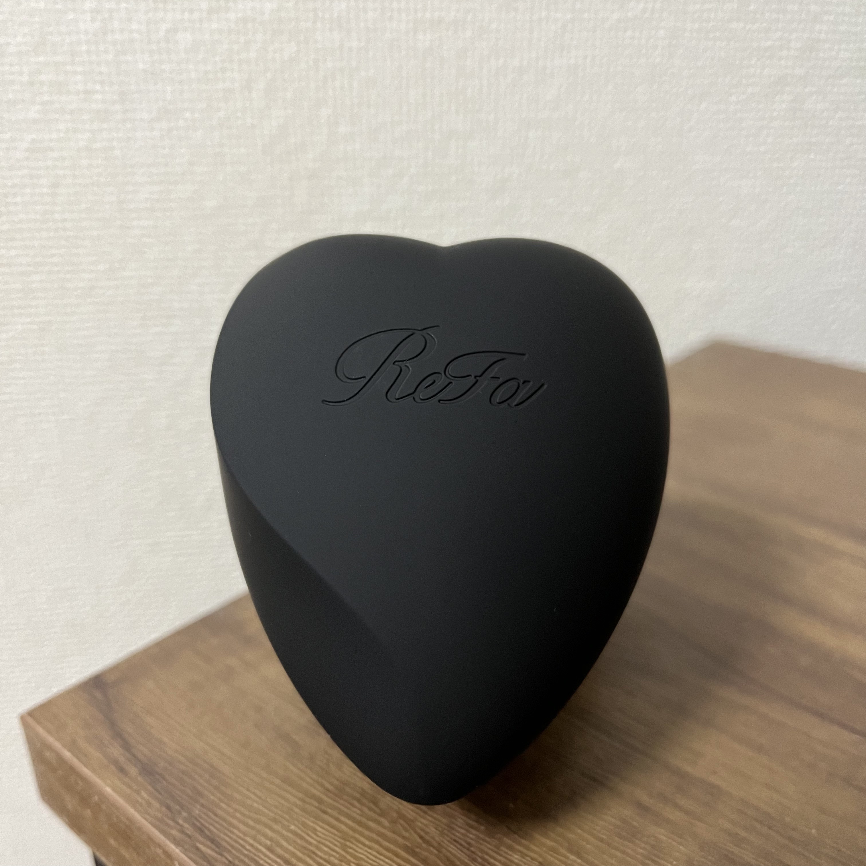 リファ ハートブラシ Mat Black（マットブラック）/ReFa/頭皮ケアを使ったクチコミ（1枚目）