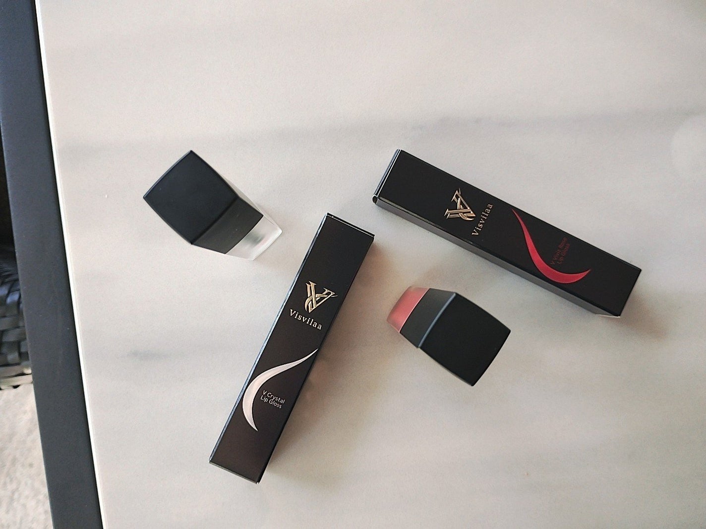 mcgroupakiko on LIPS 「年齢とともにハリや艶を失うのは唇も同じ😅そこで自然由来美容成分..」(1枚目)