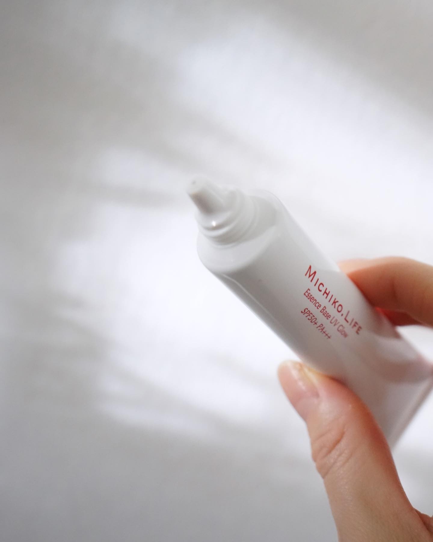 MICHIKO.LIFE エッセンスベースUVグロウのクチコミ「MICHIKO. LIFE
Essence Base UV Glow  エッセンスベースUVグ.....」（3枚目）