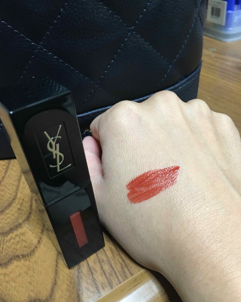 ルージュ ピュールクチュール ヴェルニ ヴィニルクリーム/YVES SAINT LAURENT BEAUTE/口紅を使ったクチコミ(2枚目)