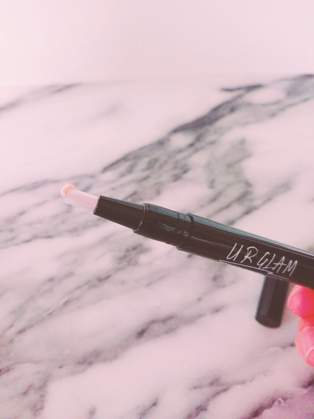 UR GLAM　COVER＆HIGHLIGHT CONCEALER/U R GLAM/リキッドコンシーラーを使ったクチコミ（3枚目）