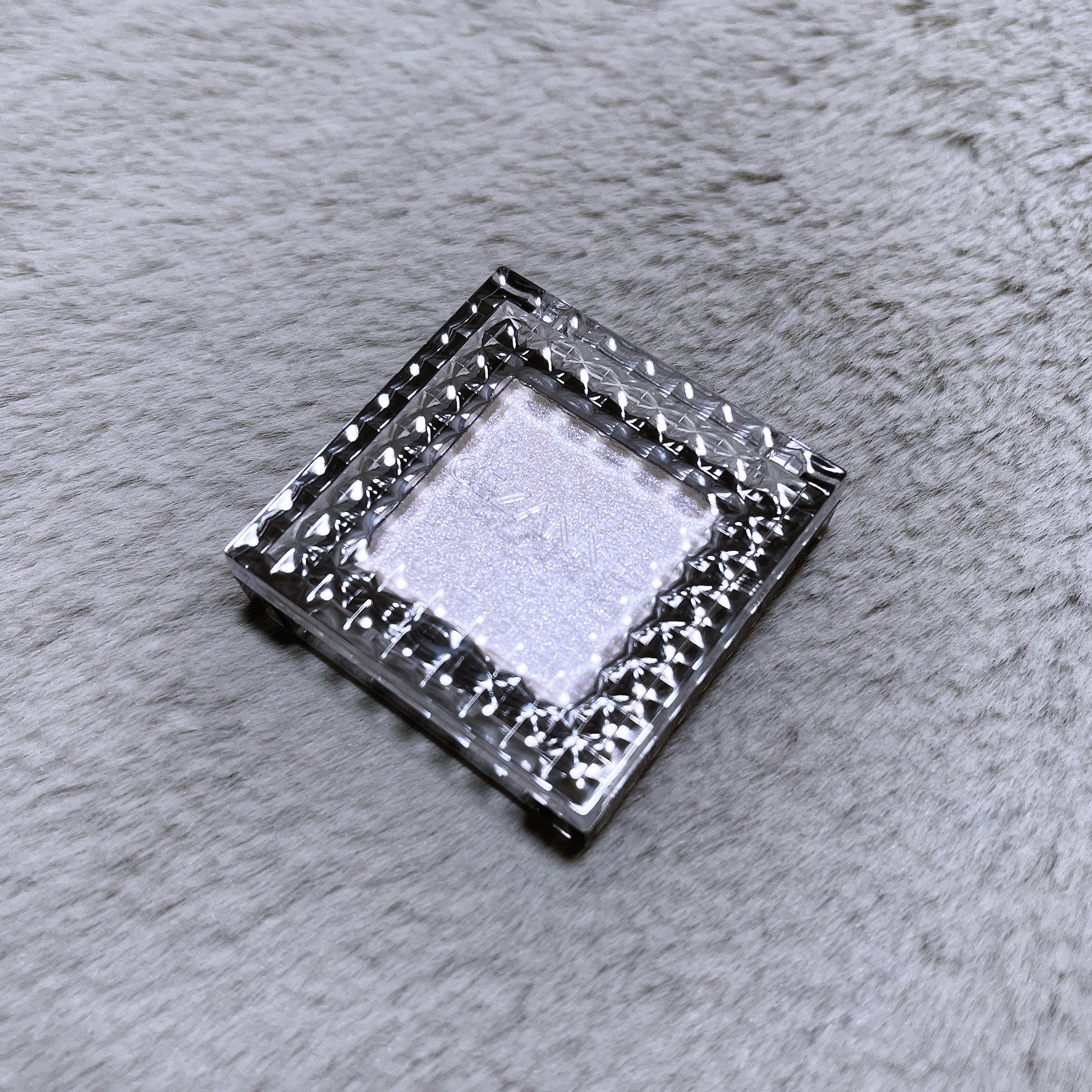 シングルシャイニーアイシャドウ/CEZANNE/アイシャドウを使ったクチコミ（2枚目）