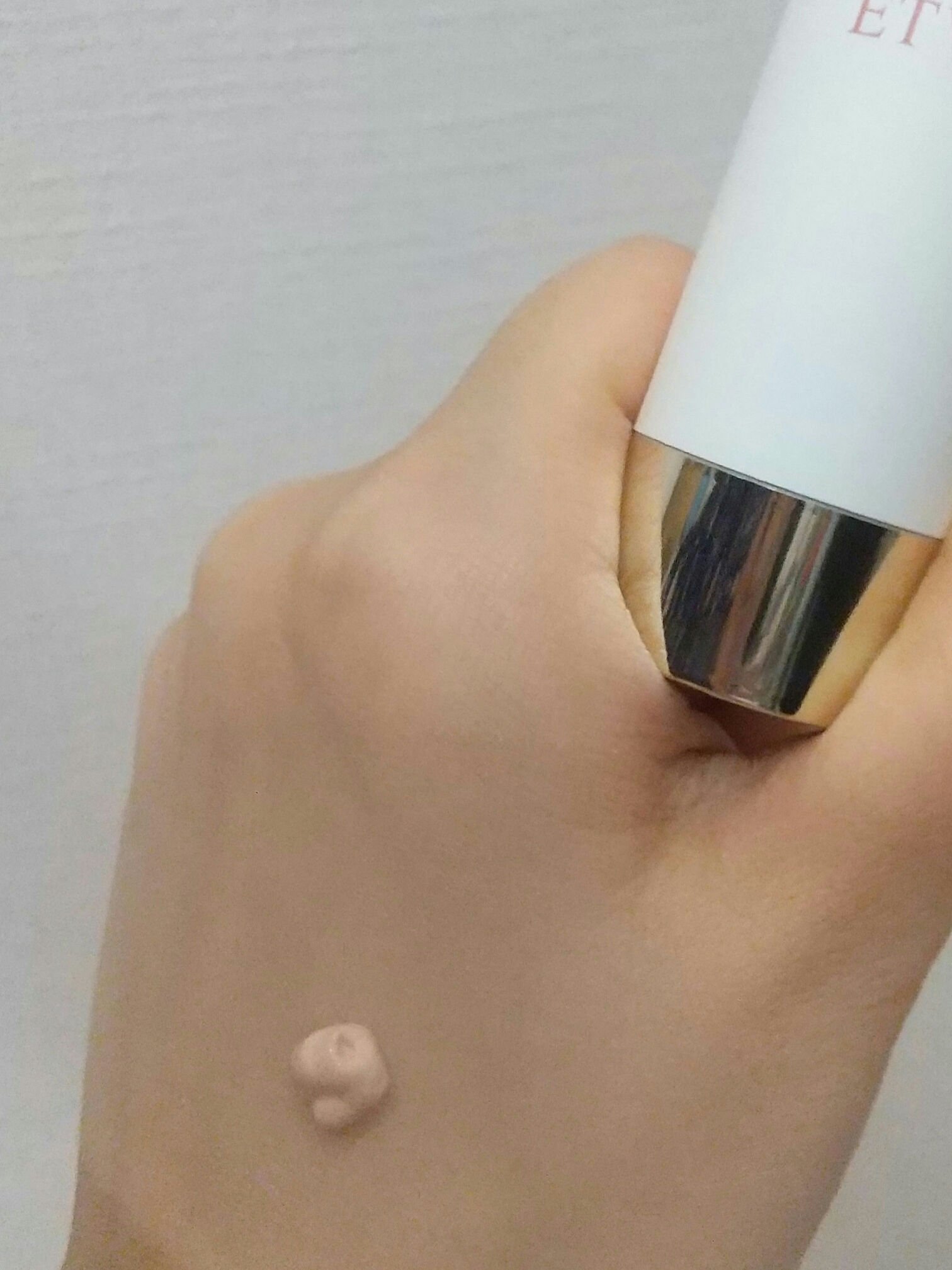 マットスムースミネラルファンデーション/エトヴォス/パウダーファンデーションを使ったクチコミ（2枚目）