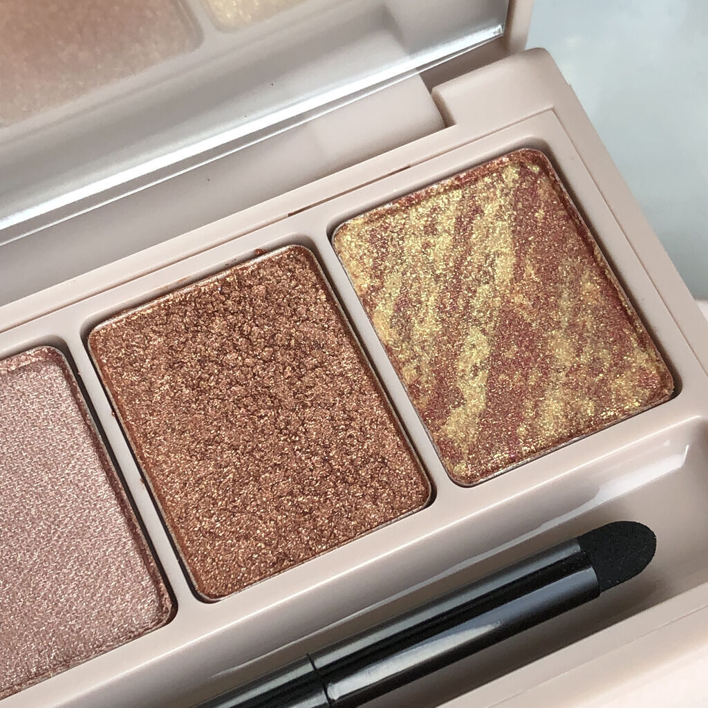 足しパレ 03 うるみラメ/Fujiko/アイシャドウパレットを使ったクチコミ（3枚目）