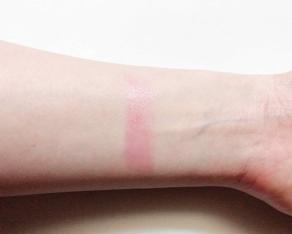 エアリーグロウ リップス/LUNASOL/口紅を使ったクチコミ(2枚目)