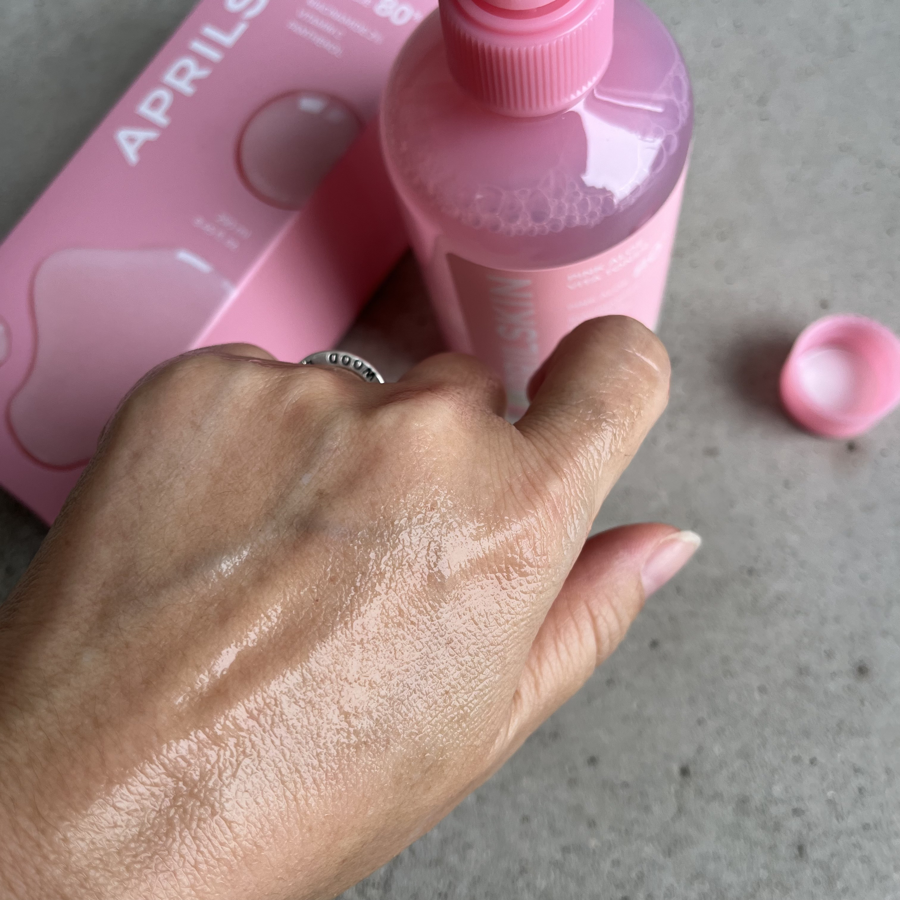 ピンクアロエビタトナー/APRILSKIN/化粧水を使ったクチコミ（3枚目）