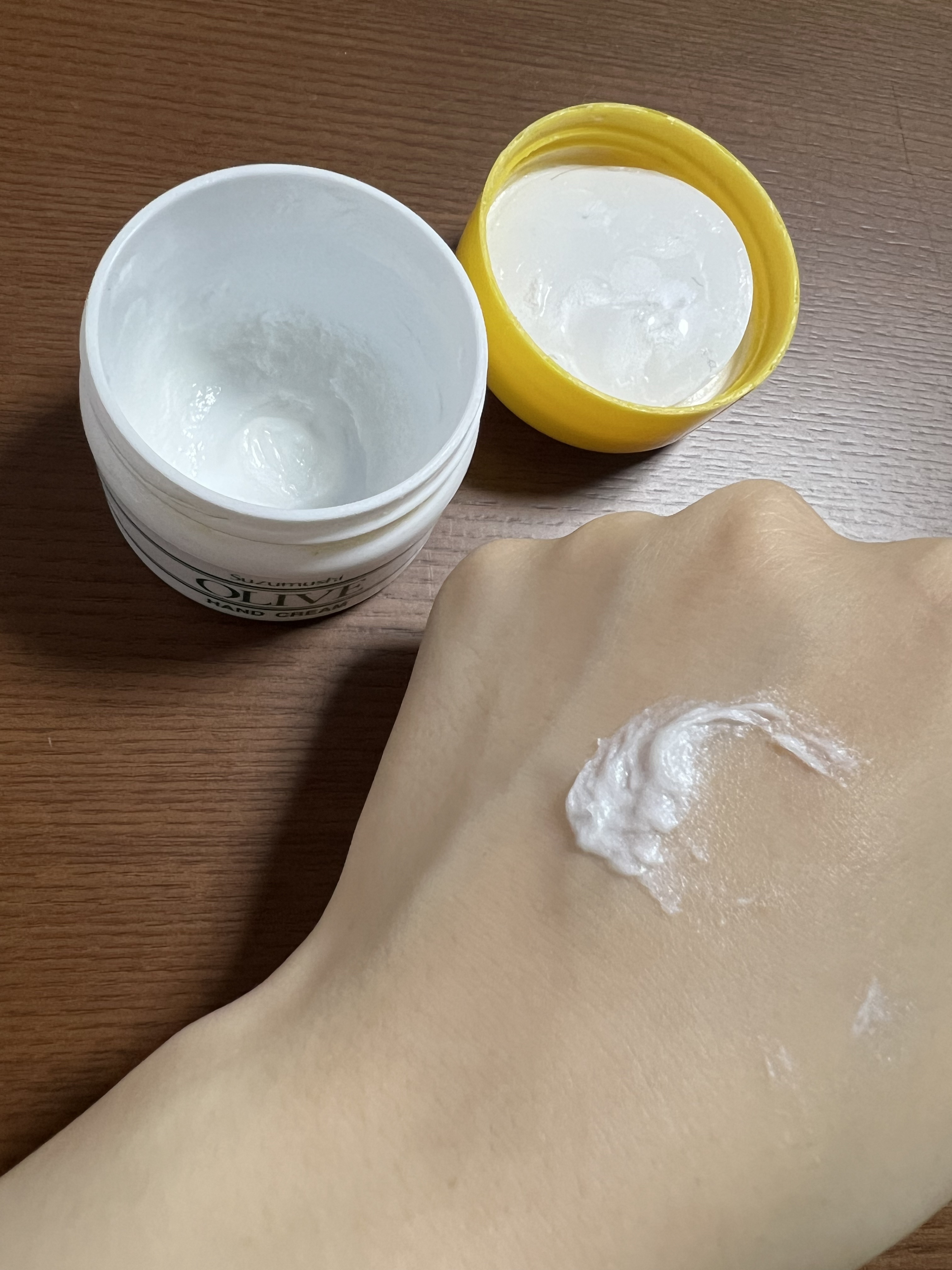 鈴虫オリーブハンドクリーム/小豆島オリーブ園/ハンドクリームを使ったクチコミ（2枚目）