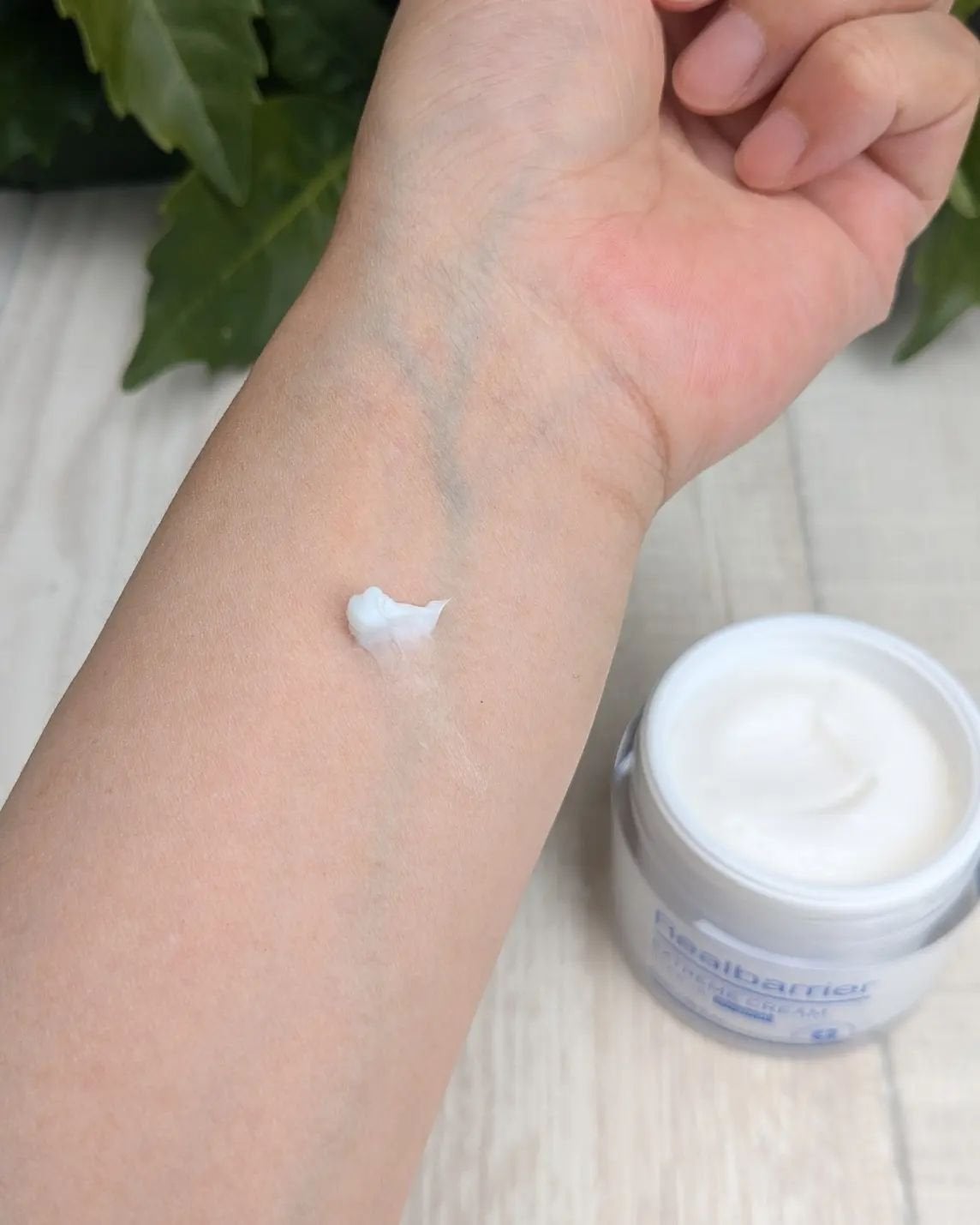 リアルバリア エクストリームクリーム オリジナル/Real Barrier/フェイスクリームを使ったクチコミ(4枚目)