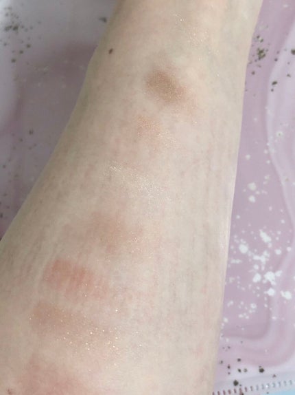 UR GLAM BLOOMING EYE COLOR PALETTE/U R GLAM/アイシャドウパレットを使ったクチコミ(2枚目)