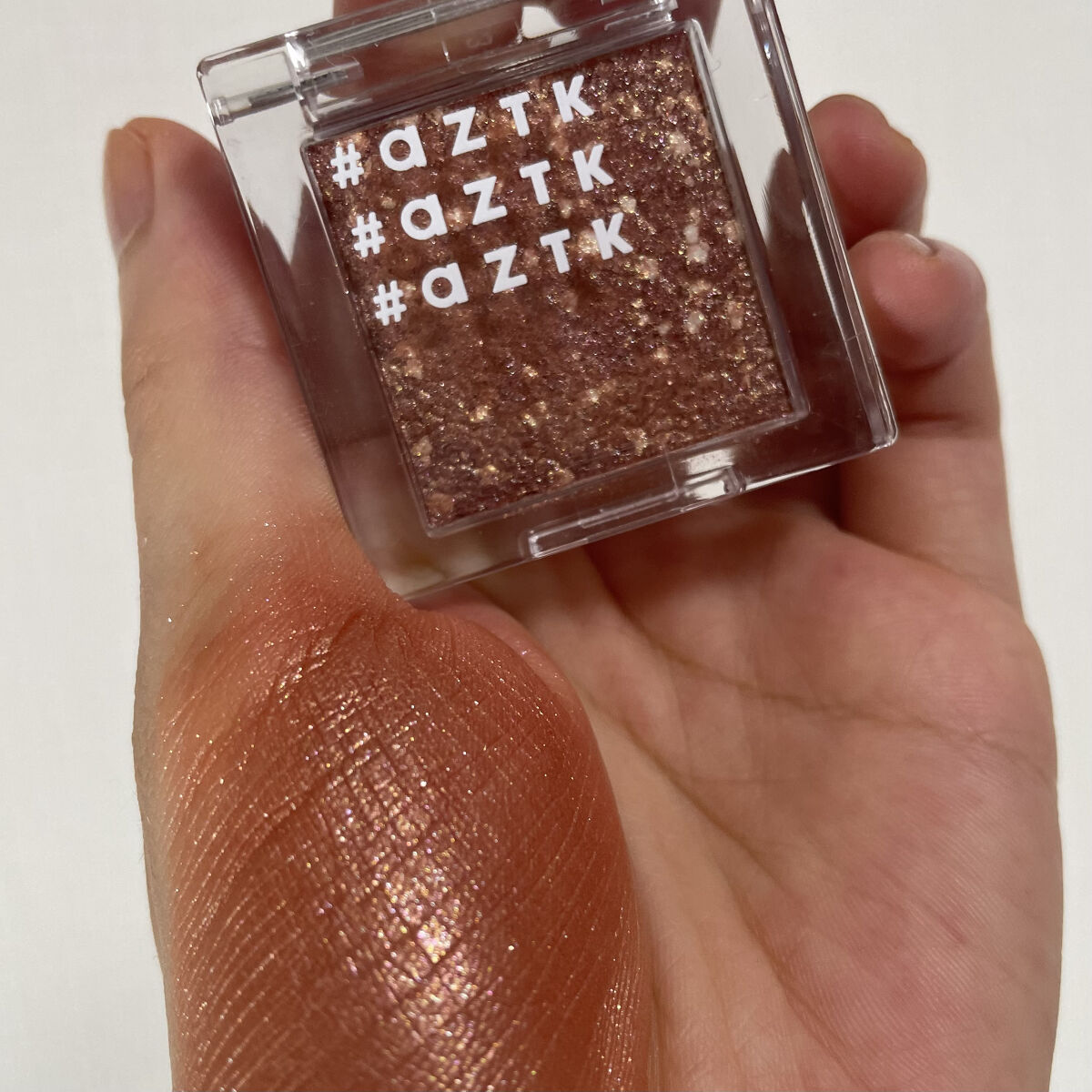 シングルアイシャドウ/aZTK/単色アイシャドウを使ったクチコミ（3枚目）