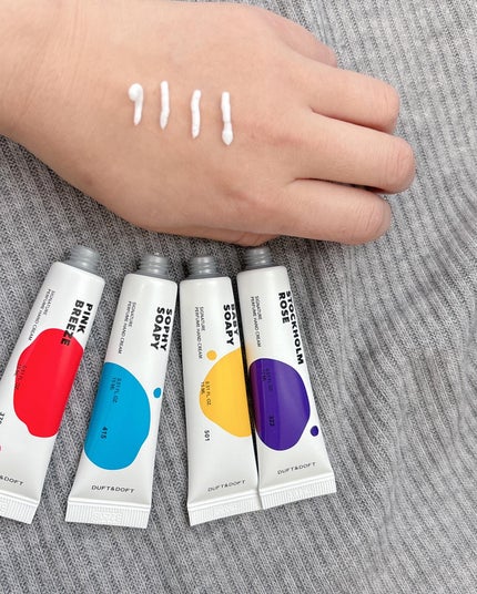 シグネチャーパフュームハンドクリームミニチュアギフトセット/DUFT&DOFT/ハンドクリームを使ったクチコミ(4枚目)