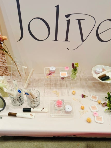 アイベースコンシーラー/Joliyen/アイシャドウベースを使ったクチコミ(2枚目)