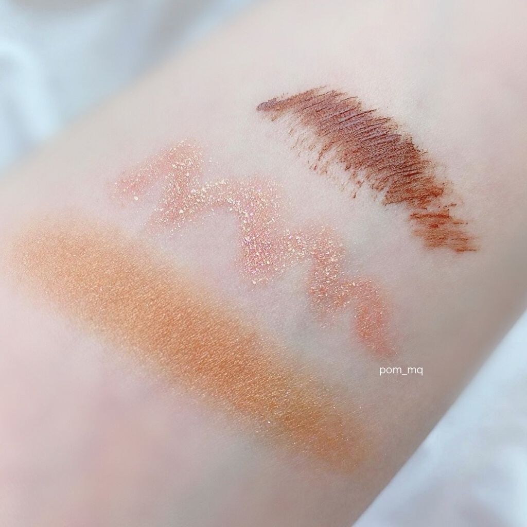 シャドーカスタマイズ OR300　みちしるべ/MAJOLICA MAJORCA/単色アイシャドウを使ったクチコミ（3枚目）