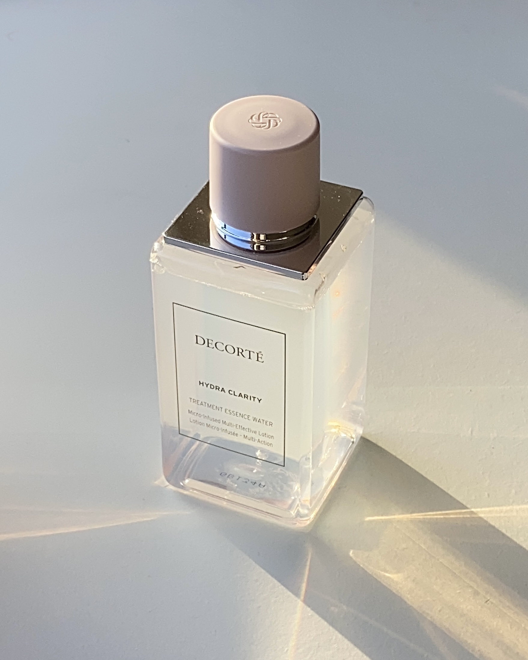 DECORTÉ: さっぱりなテクスチャーのトリートメント エッセンス ウォーター レビュー

イドラクラリティ
薬用 トリートメント エッセンス ウォーター
DECORTÉ
────────────

さらさらっと水のようなテクスチャーで
