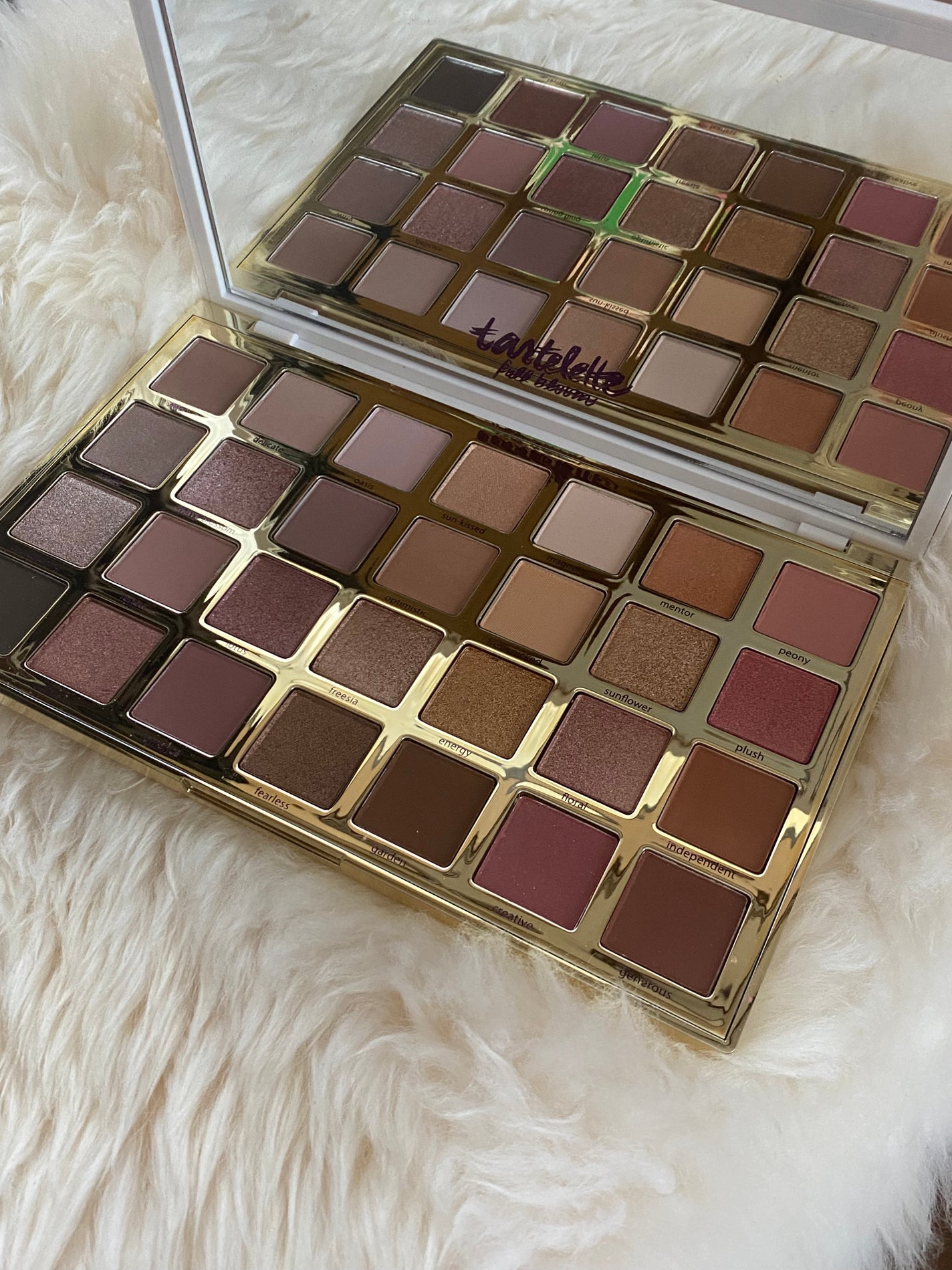 KANNIE on LIPS 「tartelletefullbloom甘いいい匂いと粉質の良さ..」(2枚目)