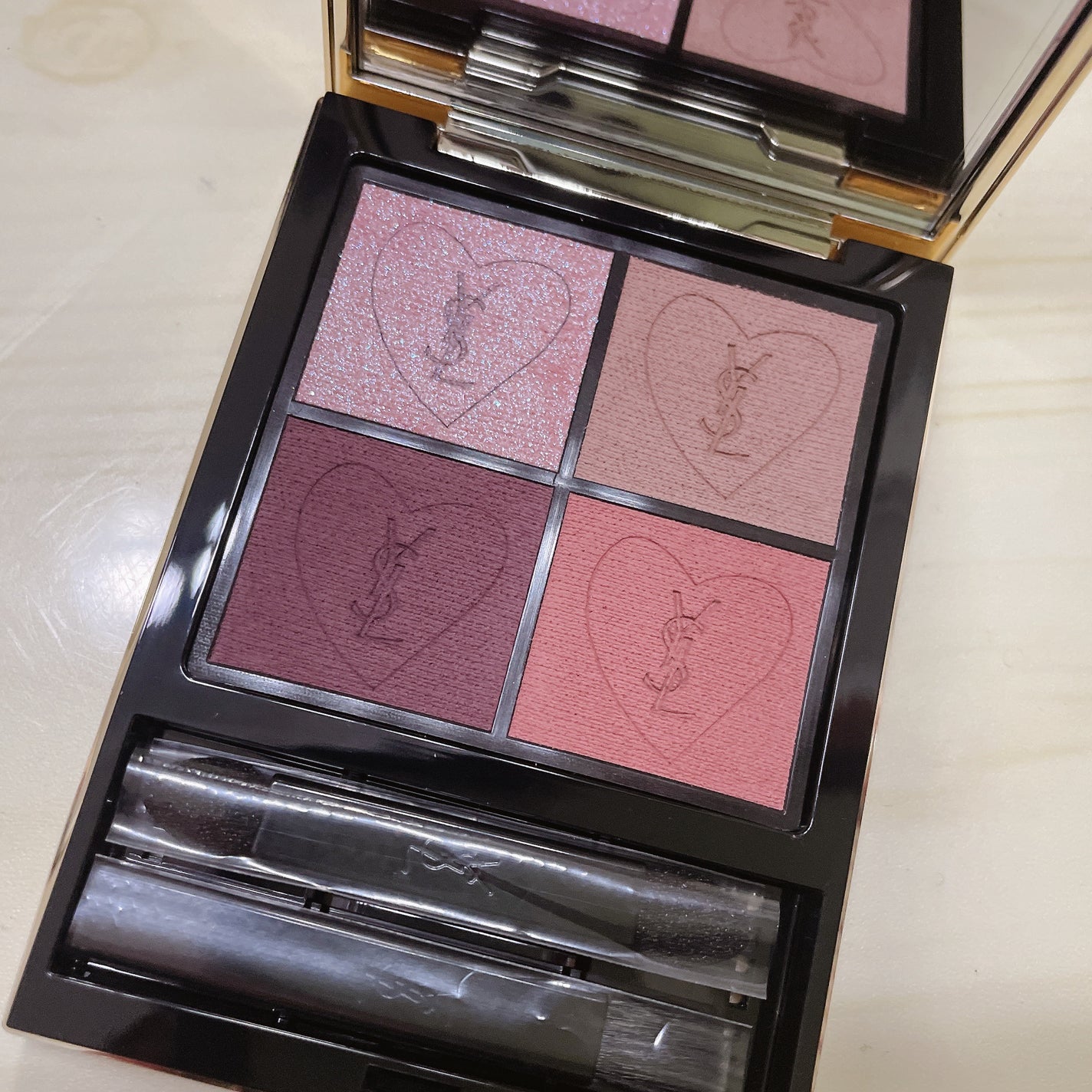 クチュール ミニ クラッチ/YVES SAINT LAURENT BEAUTE/アイシャドウパレットを使ったクチコミ(1枚目)