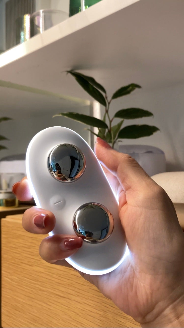 ZIIPジップ HALO フェイシャルトーニングデバイス/CurrentBody/美顔器・マッサージを使ったクチコミ(3枚目)